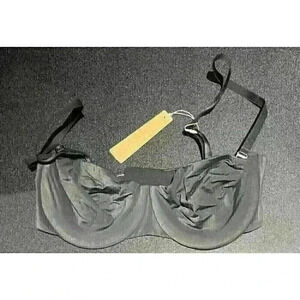 Skims underwire bra No Padding Size 32C New With Tags